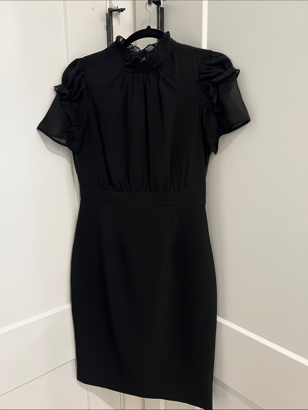 Vince Camuto Black Ruffle-Trim Sheath Mini Dress